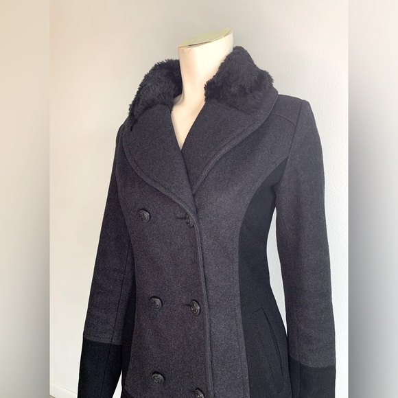 GUESS wool coat jacket faux fur collar two way button down - Picture 4 of 16